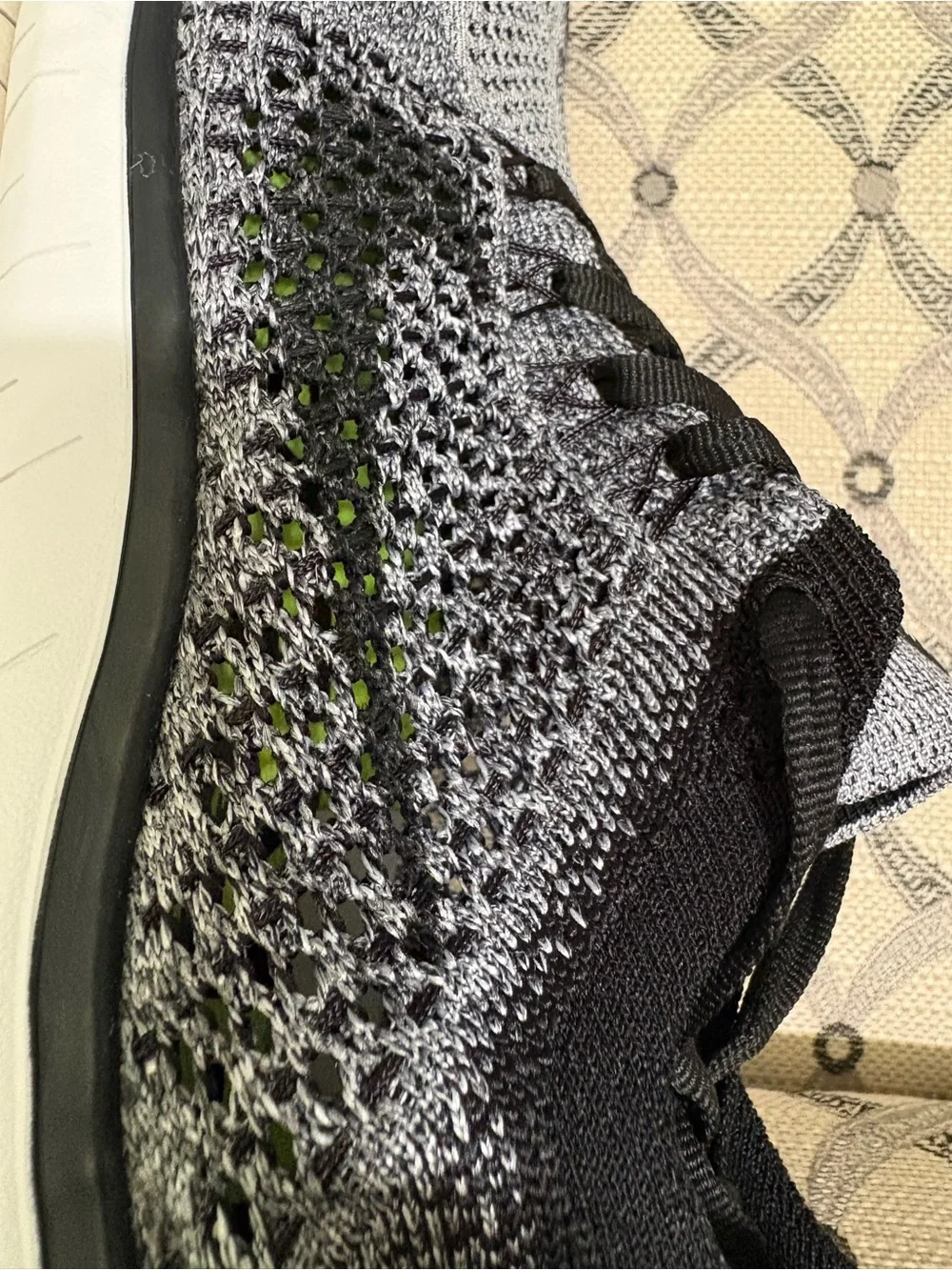 Mens 8 Nike Free RN Flyknit White Black Oreo Running Shoes Sneakers 942838-101